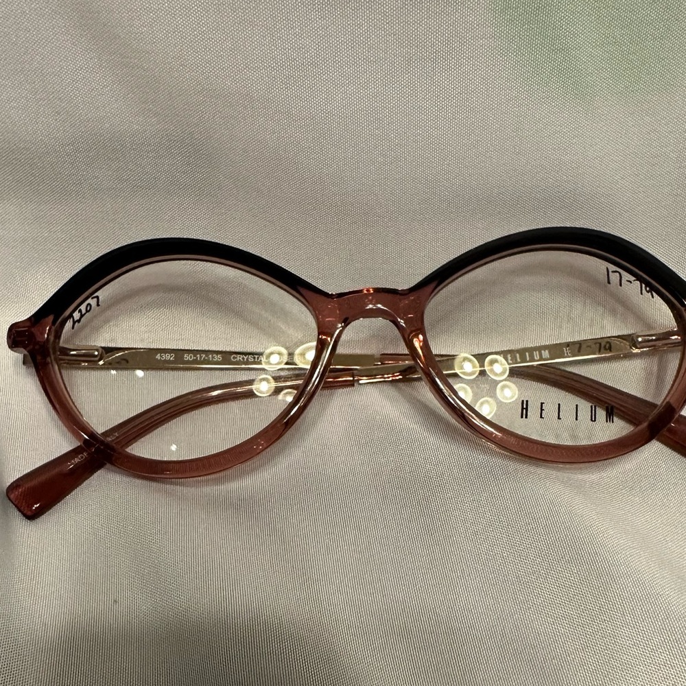 Helium Frame 4392 Brand New